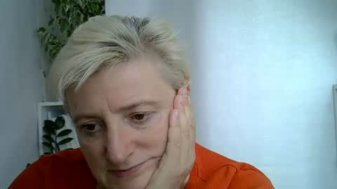 Snapshot of vea_motty chatting on July 2026 11:25:01 AM vea_motty online show from July 2026 11:25:01 AM