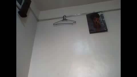 Snapshot of vee_tommy chatting on May 2026 06:11:02 AM Vee tommy online show from May 2026 06:11:02 AM