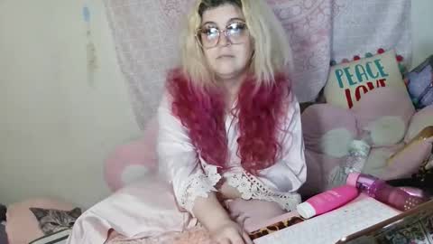 Veronica Lehane online show from June 2026 01:33:01 PM