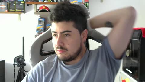 Snapshot of veils24 chatting on December 2024 03:47:01 PM Charles online show from December 2024 03:47:01 PM