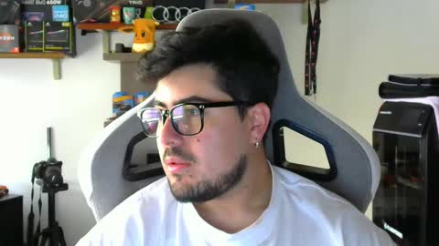 Snapshot of veils24 chatting on September 2025 02:49:01 PM Charles online show from September 2025 02:49:01 PM