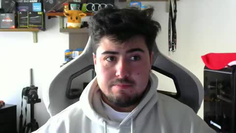 Snapshot of veils24 chatting on October 2025 02:18:02 PM Charles online show from October 2025 02:18:02 PM