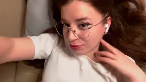 Snapshot of vellarecupero chatting on September 2025 10:42:01 PM Sana online show from September 2025 10:42:01 PM