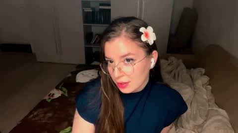 Snapshot of vellarecupero chatting on September 2025 09:25:02 PM Sana online show from September 2025 09:25:02 PM