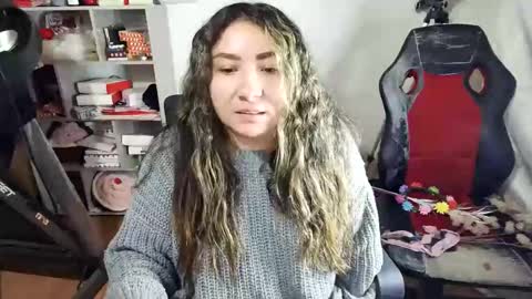 Snapshot of vellarossa chatting on March 2026 02:50:02 AM Im VelaI will be Christmas and New Year with my family December 22 to January 13 I will miss you guys. online show from March 2026 02:50:02 AM