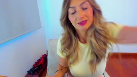 Sara online show from June 2026 10:59:02 PM