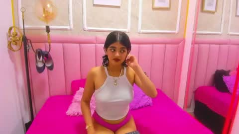 Snapshot of velvet_giirll chatting on July 2026 01:37:01 PM velvet_giirll online show from July 2026 01:37:01 PM