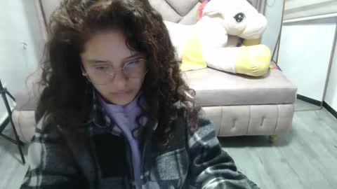 velvet_moon_v online show from November 2025 01:32:02 PM