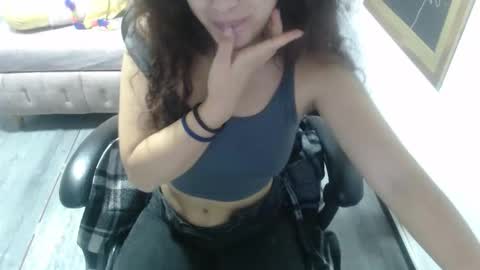 velvet_moon_v online show from November 2025 01:14:02 PM