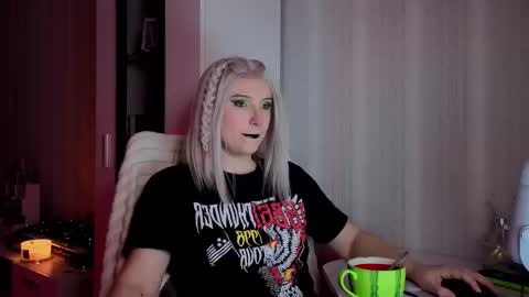 Violet online show from March 2026 09:04:01 AM