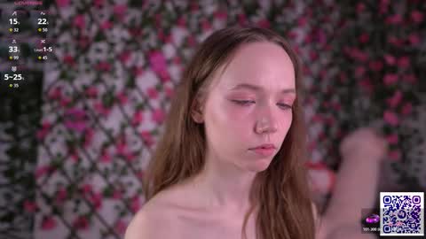 Polly online show from November 2025 06:12:01 PM