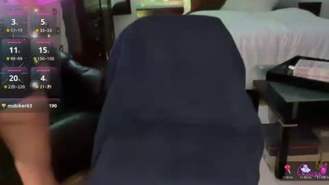 Snapshot of velvetbarbie chatting on June 2026 07:25:02 PM VelvetBarbie online show from June 2026 07:25:02 PM