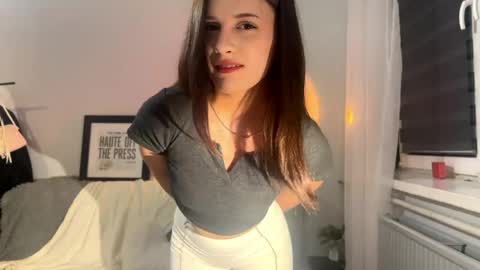 Emma online show from June 2026 09:28:02 PM