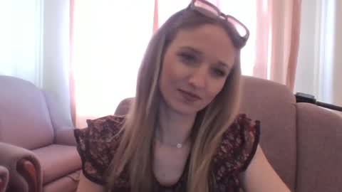 velvetintuition online show from May 2026 09:05:01 AM