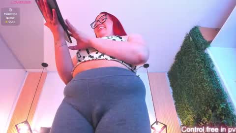 velvetscarlett online show from April 2026 01:03:02 PM