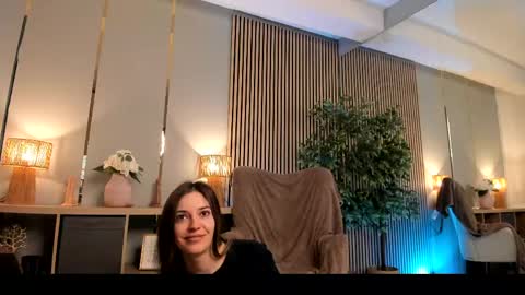 Velvet online show from May 2026 03:25:02 AM