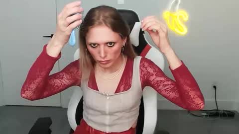 VelvetTGirl online show from February 2026 08:35:01 PM