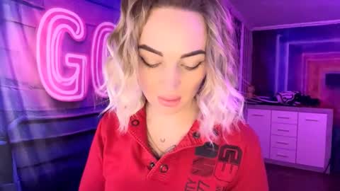 MERYEM online show from February 2026 06:16:01 PM