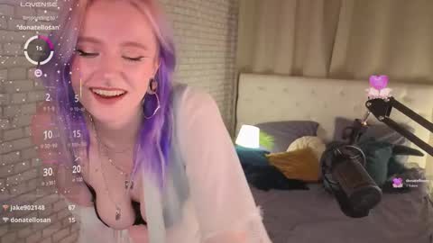 Snapshot of velvetvesper chatting on November 2025 09:37:02 PM velvetvesper online show from November 2025 09:37:02 PM