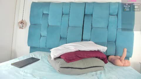 venezolana_caro online show from June 2026 12:11:02 PM