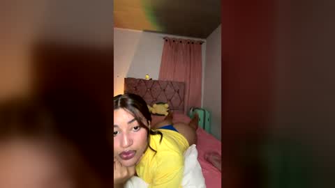 Snapshot of venezolana_sexyy chatting on July 2026 05:23:02 AM venezolana_sexyy online show from July 2026 05:23:02 AM