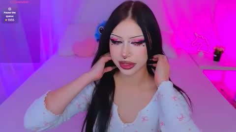 Snapshot of venomeowww_ chatting on November 2025 03:16:02 AM Vivian online show from November 2025 03:16:02 AM