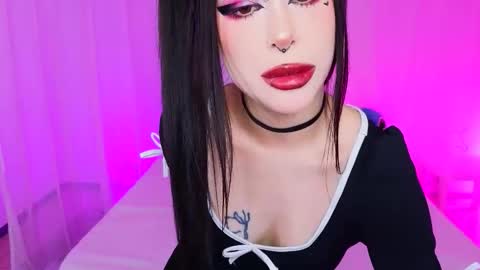 Snapshot of venomeowww_ chatting on November 2025 03:49:02 AM Vivian online show from November 2025 03:49:02 AM