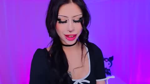 Snapshot of venomeowww_ chatting on November 2025 03:40:01 AM Vivian online show from November 2025 03:40:01 AM