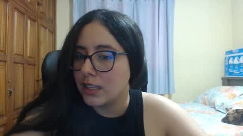 Snapshot of venus_cat_ chatting on December 2025 12:59:02 AM Venus online show from December 2025 12:59:02 AM