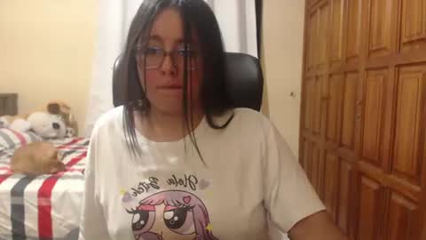 Snapshot of venus_cat_ chatting on July 2026 03:33:02 AM Venus online show from July 2026 03:33:02 AM