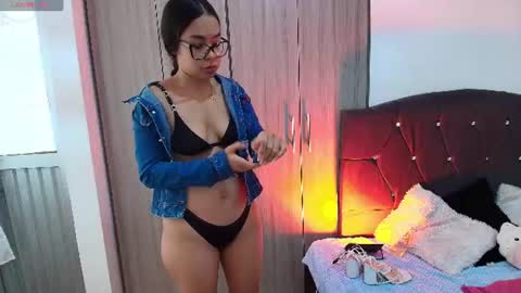 Snapshot of venus_hexxx chatting on June 2026 11:46:02 AM venus_hexxx online show from June 2026 11:46:02 AM
