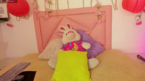 Snapshot of venus_latin_01 chatting on October 2025 01:00:02 AM Mary online show from October 2025 01:00:02 AM