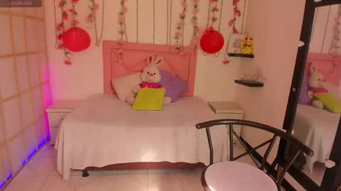 Snapshot of venus_latin_01 chatting on October 2025 07:57:02 PM Mary online show from October 2025 07:57:02 PM