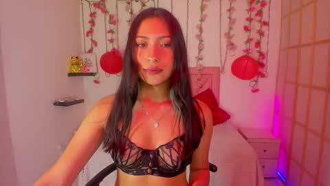 Snapshot of venus_latin_01 chatting on November 2025 03:01:02 PM Mary online show from November 2025 03:01:02 PM