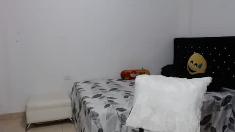 venus_menoza online show from December 2024 07:32:02 PM