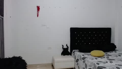 venus_menoza online show from February 2025 01:57:02 AM