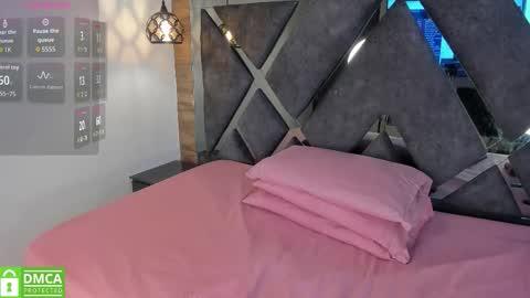 Snapshot of venus_velez chatting on November 2025 12:34:01 PM Venus online show from November 2025 12:34:01 PM