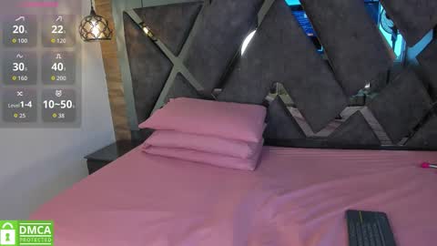 Snapshot of venus_velez chatting on November 2025 12:27:01 PM Venus online show from November 2025 12:27:01 PM