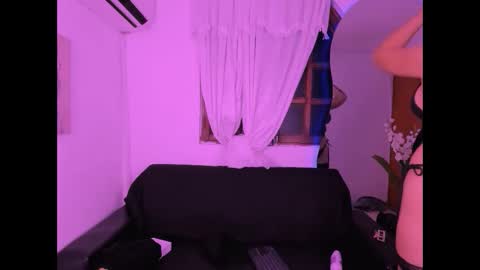 venus_velvet online show from November 2025 08:25:02 AM