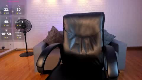 Venus Cooper Everyday From 1400 to 2200 Col Time online show from February 2026 06:19:01 PM