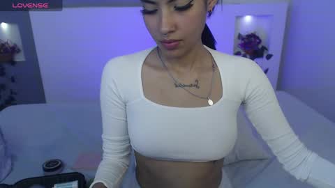 Venus Evans online show from January 2025 08:35:01 PM