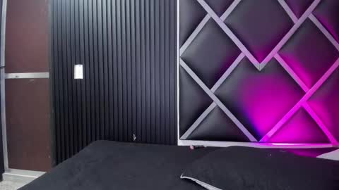 venuss09 online show from October 2025 09:05:02 PM