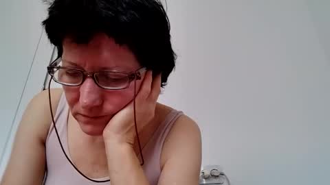 Snapshot of vera_elle chatting on October 2025 10:08:02 AM Vera online show from October 2025 10:08:02 AM