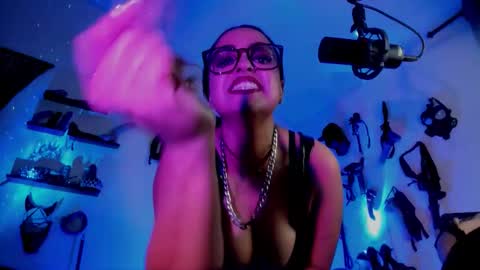 mistress VERESSKA ARDILA online show from December 2025 07:53:02 PM