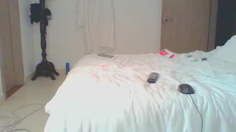 Snapshot of vergagolosa22 chatting on February 2025 06:01:02 AM vergagolosa22 online show from February 2025 06:01:02 AM