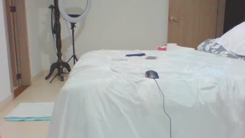 Snapshot of vergagolosa22 chatting on March 2025 06:13:02 AM vergagolosa22 online show from March 2025 06:13:02 AM