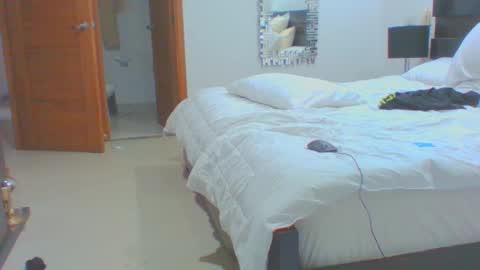 Snapshot of vergagolosa22 chatting on November 2025 08:33:02 PM vergagolosa22 online show from November 2025 08:33:02 PM