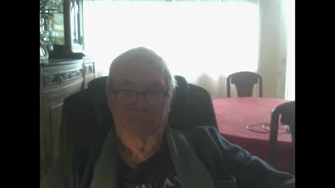 Snapshot of vergne50 chatting on April 2026 07:06:01 AM vergne50 online show from April 2026 07:06:01 AM