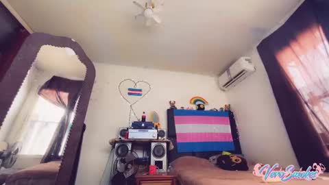 Vero Alva online show from September 2025 07:02:02 PM