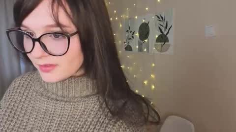 Snapshot of verocat chatting on November 2025 11:23:02 AM Veronica online show from November 2025 11:23:02 AM